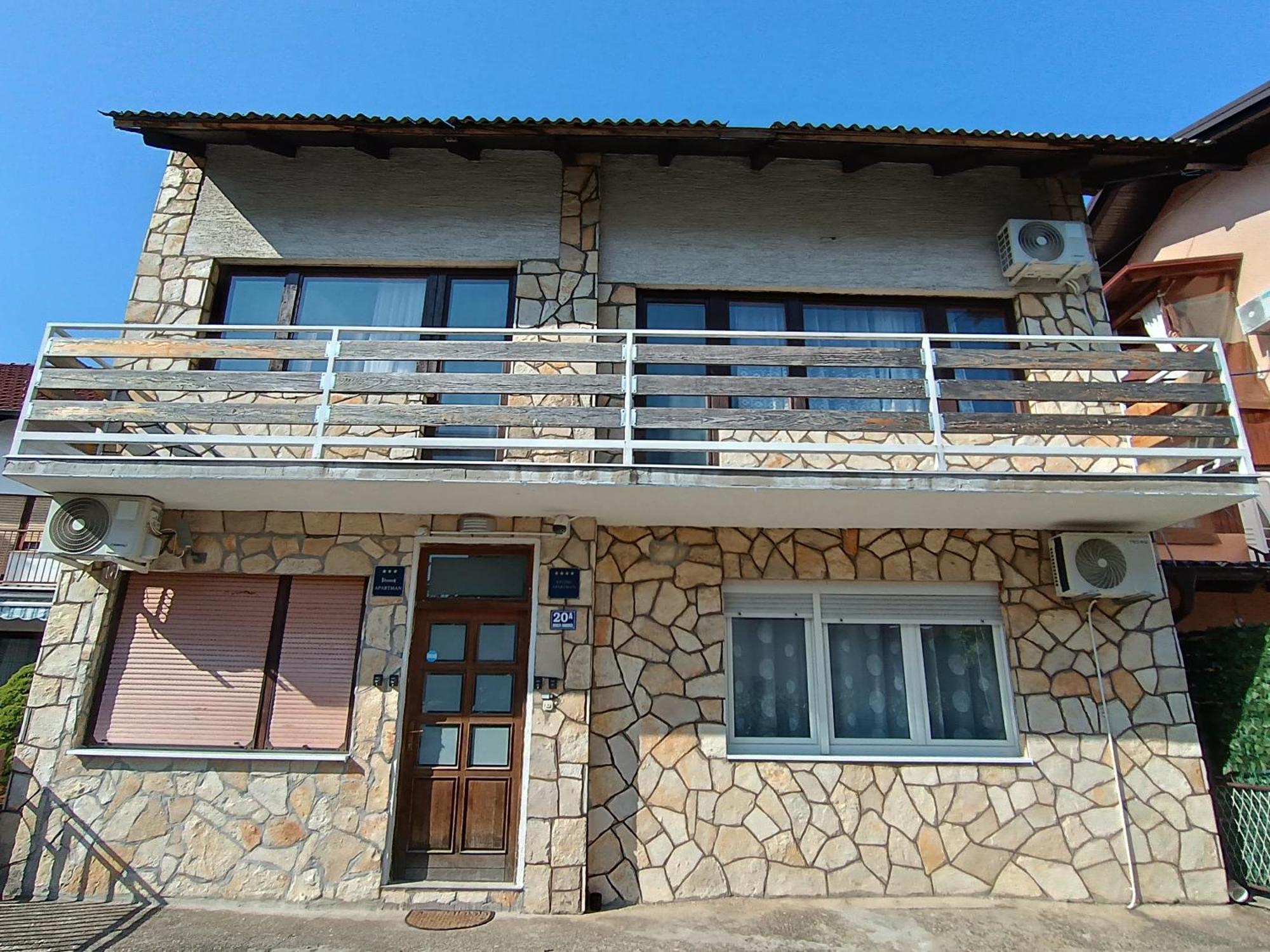 Cozy 1-Bdrm Apt In Dubec, Ideal For Work Or Study Сесвете Екстер'єр фото